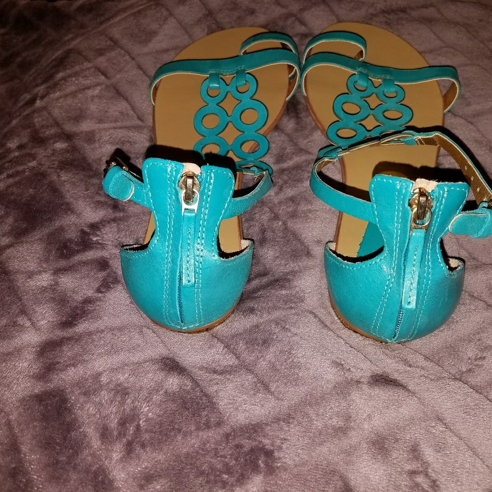 Sandals - Picture 4 of 5